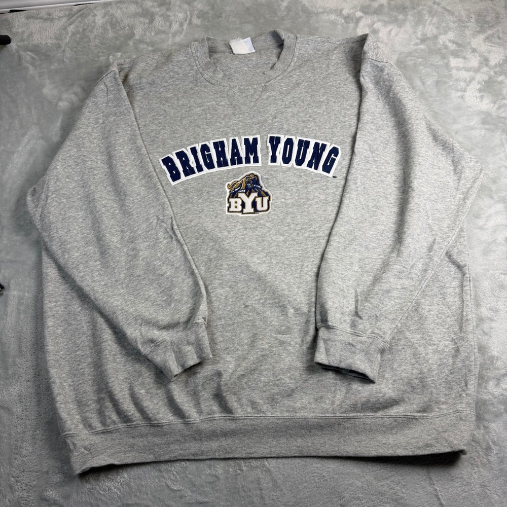NCAA Brigham Young BYU Cougars Mens 2XL Embroidered Gr Crewneck Sweatshirt